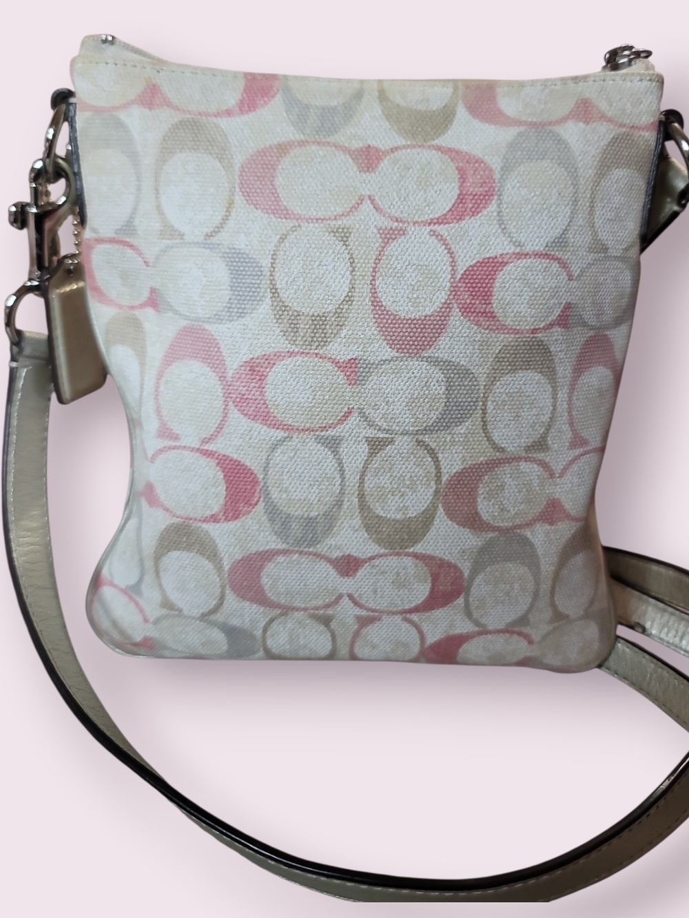 COACH Ashley Pastel/Silver Swing Pack w/Sequins EUC - Picture 5 of 7